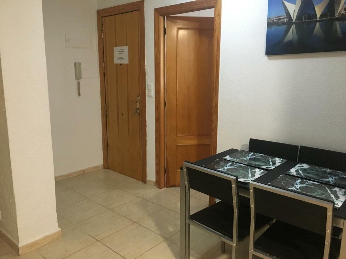 Apartamento Ciudad De Las Ciencias 2 Valencia Eksteriør bilde